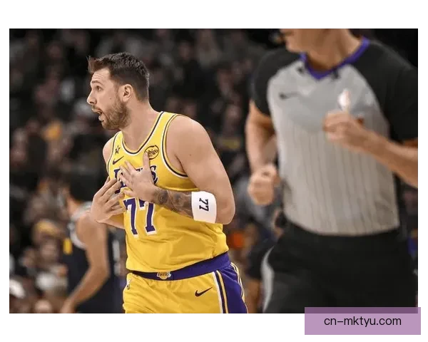 湖人16分逆转掘金东契奇三双